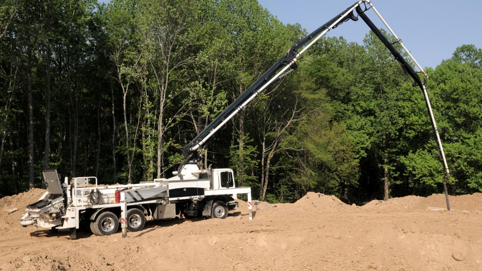 concrete pumping in foundation construction 2